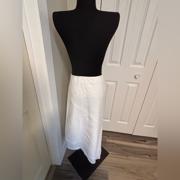 Alexandra Bartlett White Linen Asymmetrical Midi Skirt Size 14 - Picture 2 of 8